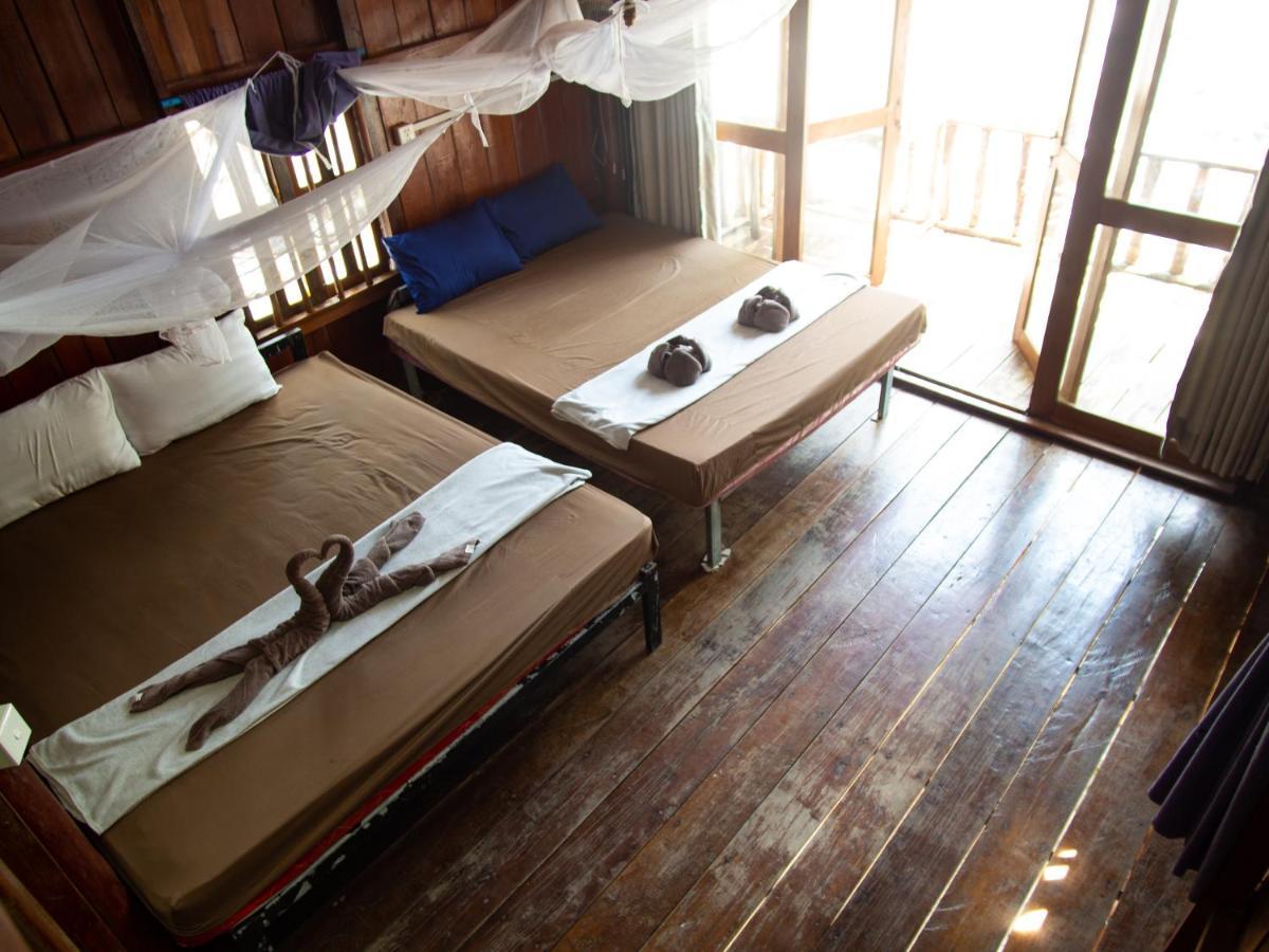 Funky Beach Hostel สีหนุวิลล์ ภายนอก รูปภาพ