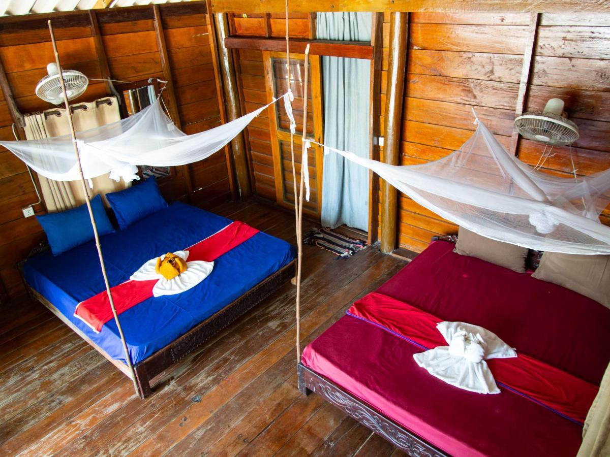 Funky Beach Hostel สีหนุวิลล์ ภายนอก รูปภาพ
