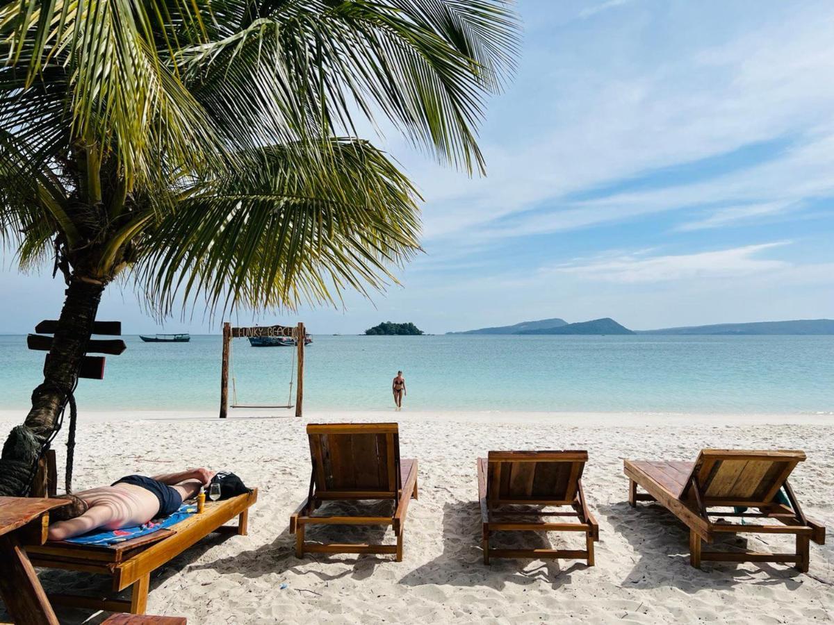 Funky Beach Hostel สีหนุวิลล์ ภายนอก รูปภาพ