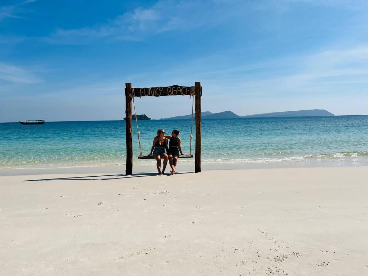 Funky Beach Hostel สีหนุวิลล์ ภายนอก รูปภาพ